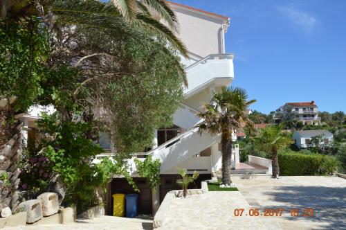  Apartment Daniela in Lun