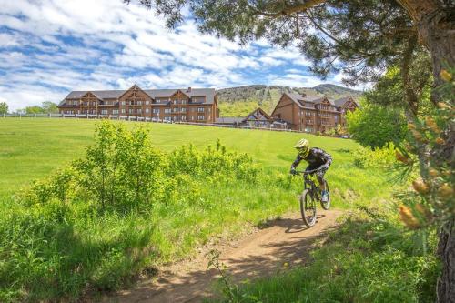 Burke Mountain Hotel and Conference Center