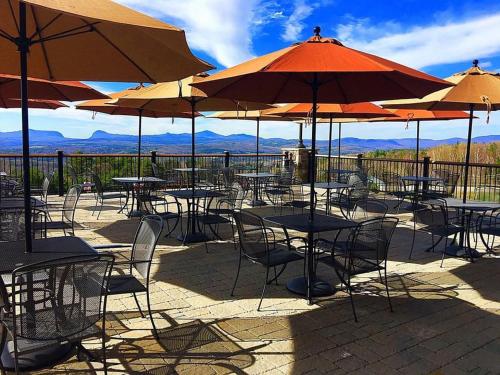 Burke Mountain Hotel and Conference Center Lincoln