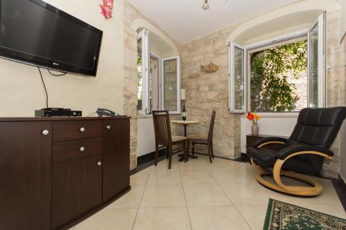  LCT Venetian Apartment in Trogir