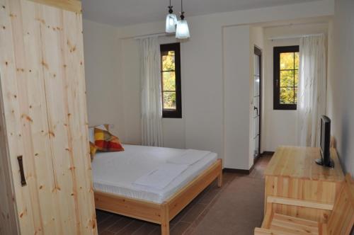 1 queen bed