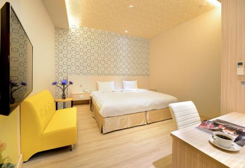 room detail thumbnail 0
