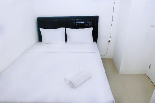 2 BR Good Location Apartment Bassura Near To Shopping Centre By Travelio