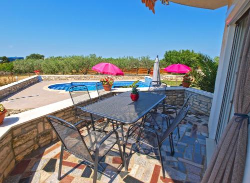 Apartment Roberto 1386 - image 2