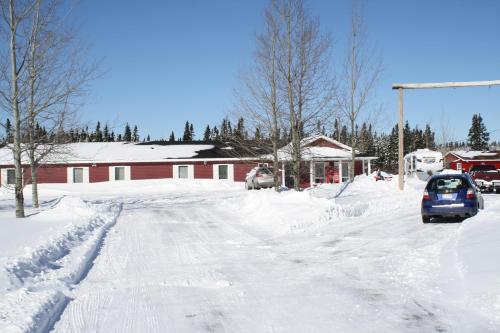 . The Country Inn Motel