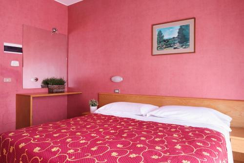 Hotel Junior - image 14