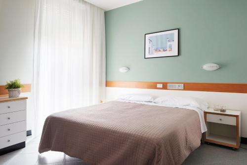 Hotel Junior - image 10