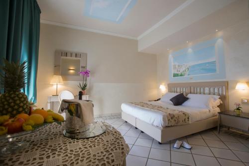3 twin beds