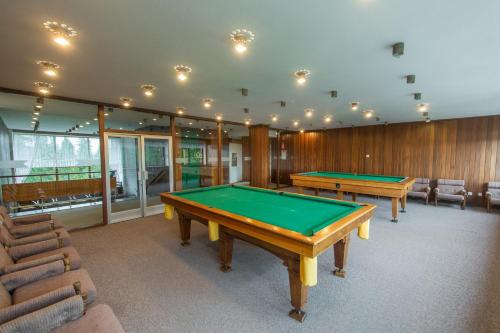 Zespół Tatry - Hotel Tatry i Budynek Turystyczny - image 9