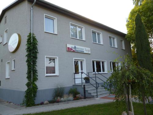 Ieeja, Hotel Zum Birkenhof in Großwoltersdorf