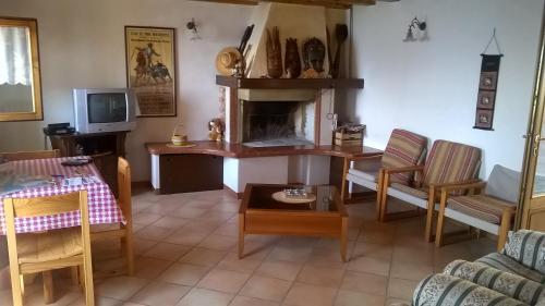 Shared lounge/TV area, Casa Rita in San Zeno Di Montagna