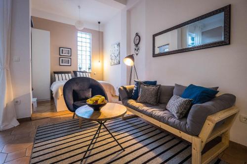 Caelestis rustic studio