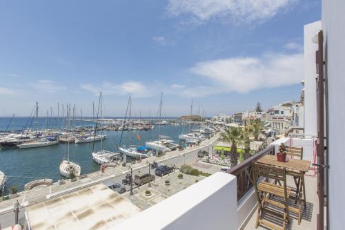 Balcony/terrace, Amalthia Luxury Studios in Naxos Island