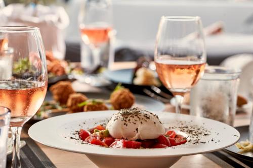 Mykonos Ammos Hotel - Small Luxury Hotels of the World - image 2