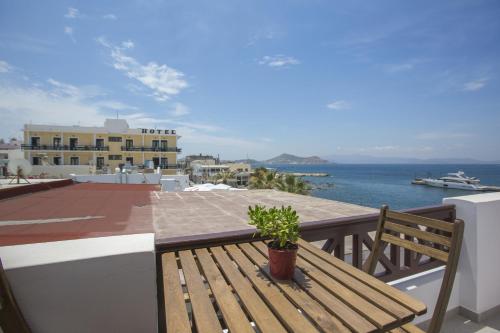 Balcony/terrace, Amalthia Luxury Studios in Naxos Island
