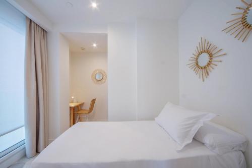 HM Alma Beach - image 12