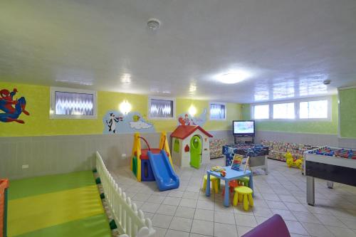 Hotel Helen – Caorle, GA