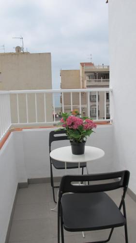 Erkély/terasz, Hostal Onteniente in La Mamola