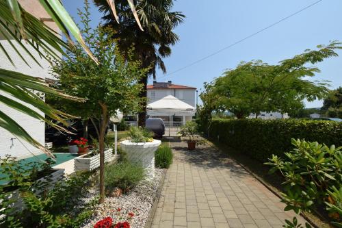 Apartments Zoric - image 3