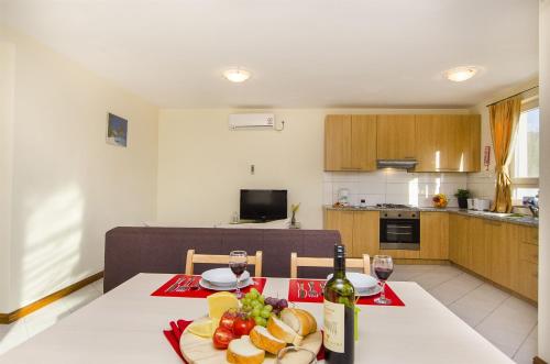 Two-Bedroom Apartment Standard