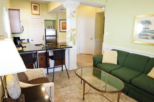 

DBVP - East Garden Suite - One Bedroom