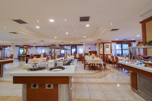 Aegean Melathron Thalasso Spa Hotel - image 13