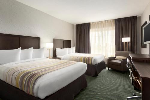 บริการและสิ่งอำนวยความสะดวก, Flamingo Inn & Suites Vero Beach I-95 in เวโรบีช (FL)