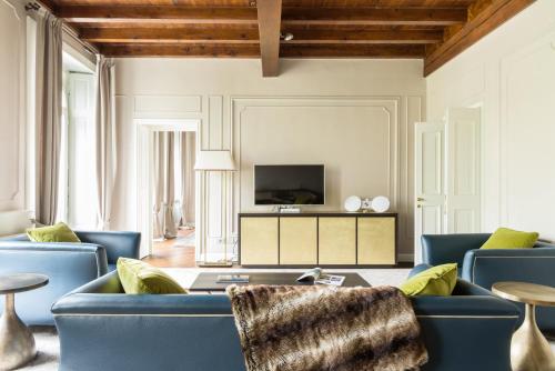 Piazza Cavour - Luxury Lake View Apartment, Como (foto 10)