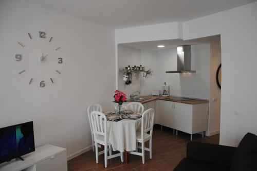  Apartamento Cerca De La Playa Y Campo De Golf Con Piscina in Torremolinos