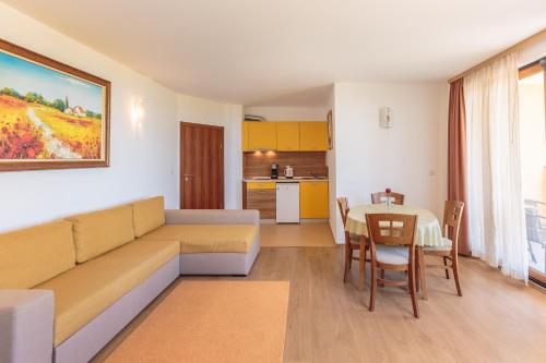 Via Pontica 123 Guest Apartments