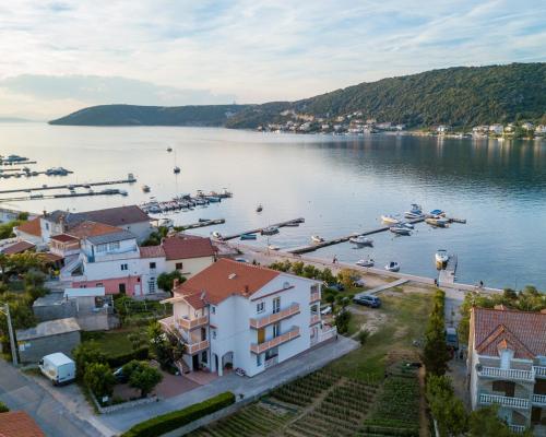 Tomulić Jasna i Miljenko