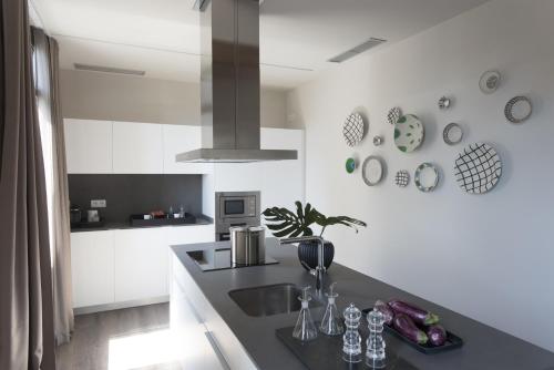 102157134 Casagrand Luxury Suites