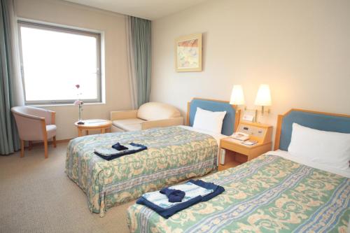 Cent Core Yamaguchi Ideally located in the Yamaguchi / Yuda-Onsen area, Cent Core Yamaguchi promises a relaxing and wonderful visit. The property features a wide range of facilities to make your stay a pleasant experienc