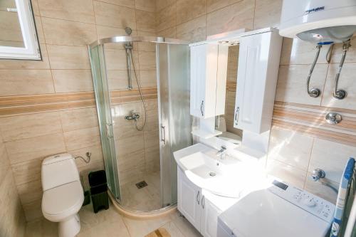 Tramonto Apartments - image 2