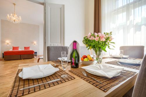 Apartments 39 Wenceslas Square - image 6