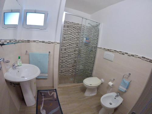 Bathroom, Casa nel Salento da Nico in Matino