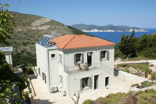 Myrtos View Apartments