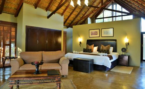 Black Rhino Game Lodge