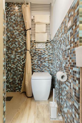 Multifunctional Stylish Studio - image 7