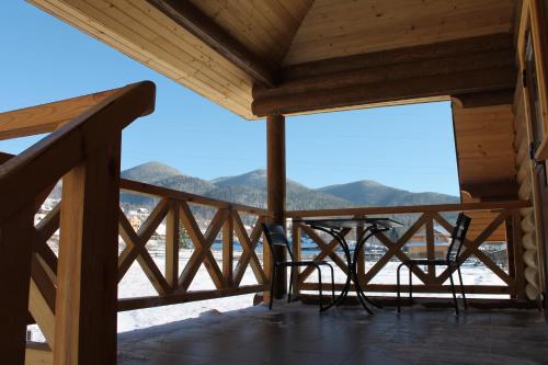 منظر, Asher in Selo Tatariv