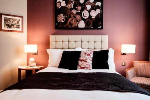The Mad Hatter Hotel - image 6