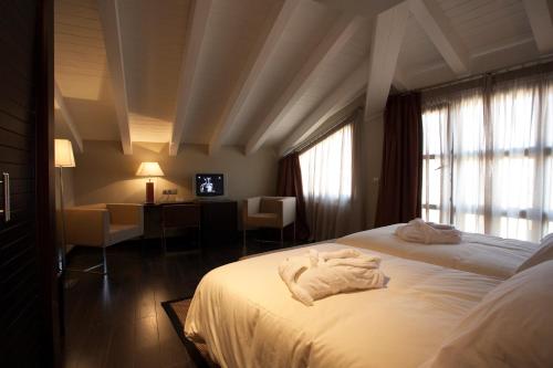 Hotel La Trufa Negra - image 10