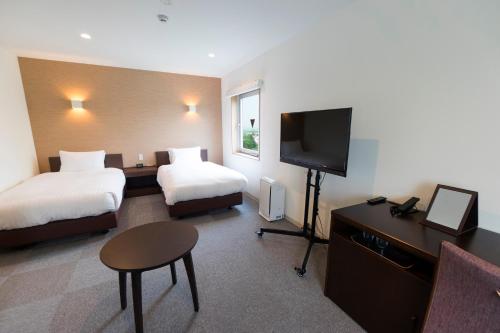 2 twin beds