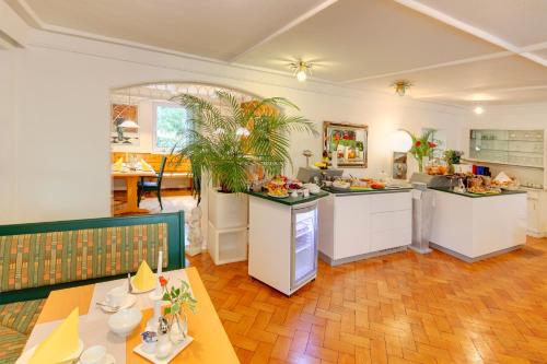 克莱纳康尼格坑酒店