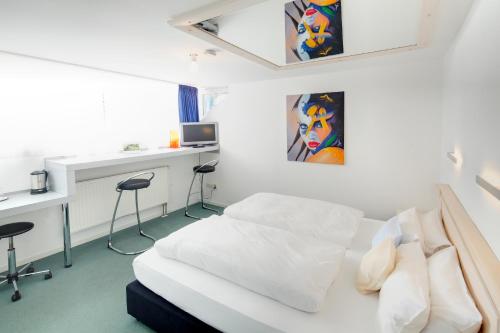 克莱纳康尼格坑酒店