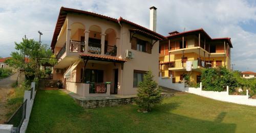  Voula Kourbeti Apartments in Agios Nikolaos