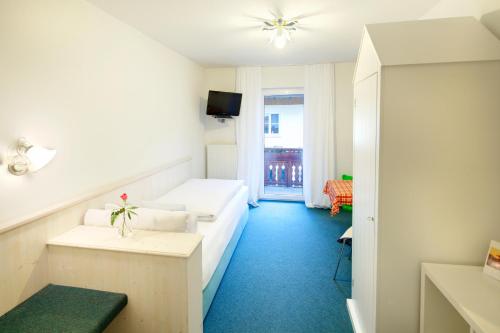 克莱纳康尼格坑酒店