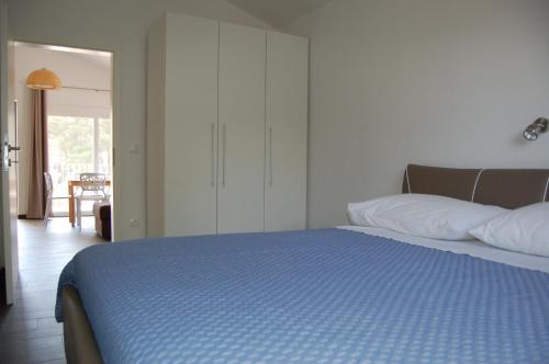 Gorgonia Suites in Verunic - image 14