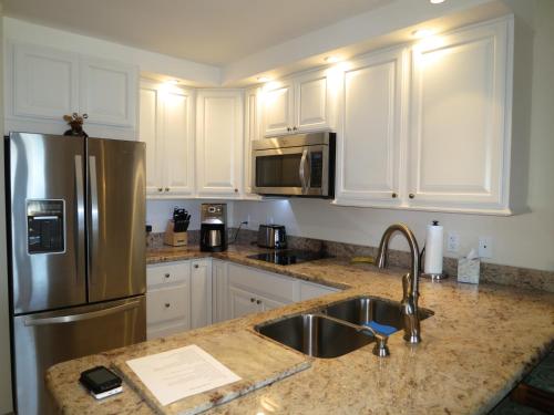 Konyha, Luxury Beachfront Duplex Villa on Sapphire Beach V in Red Hook