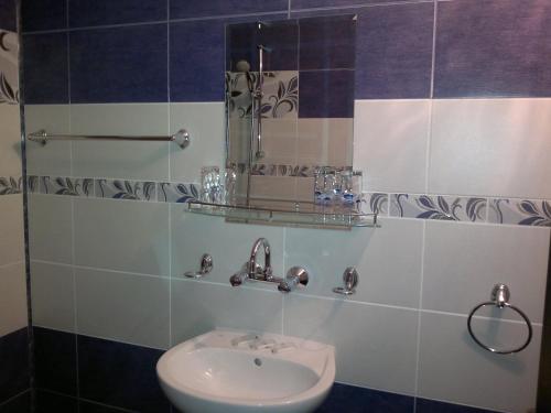 Family Hotel Marsina - image 9